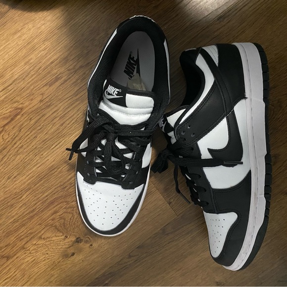 Nike Dunks panda 🐼 - Picture 3 of 4